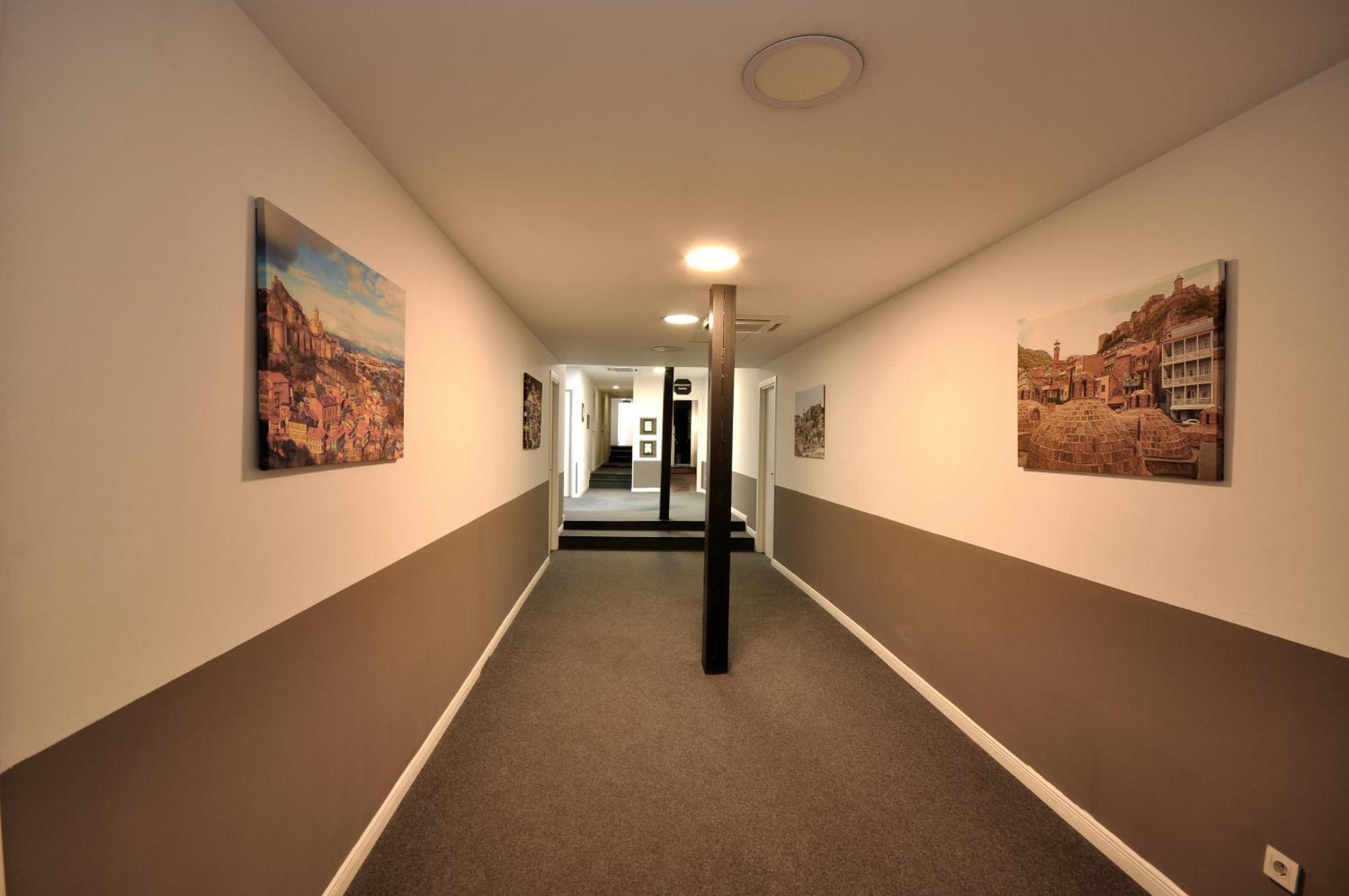 Meidan Inn Тбилиси Экстерьер фото
