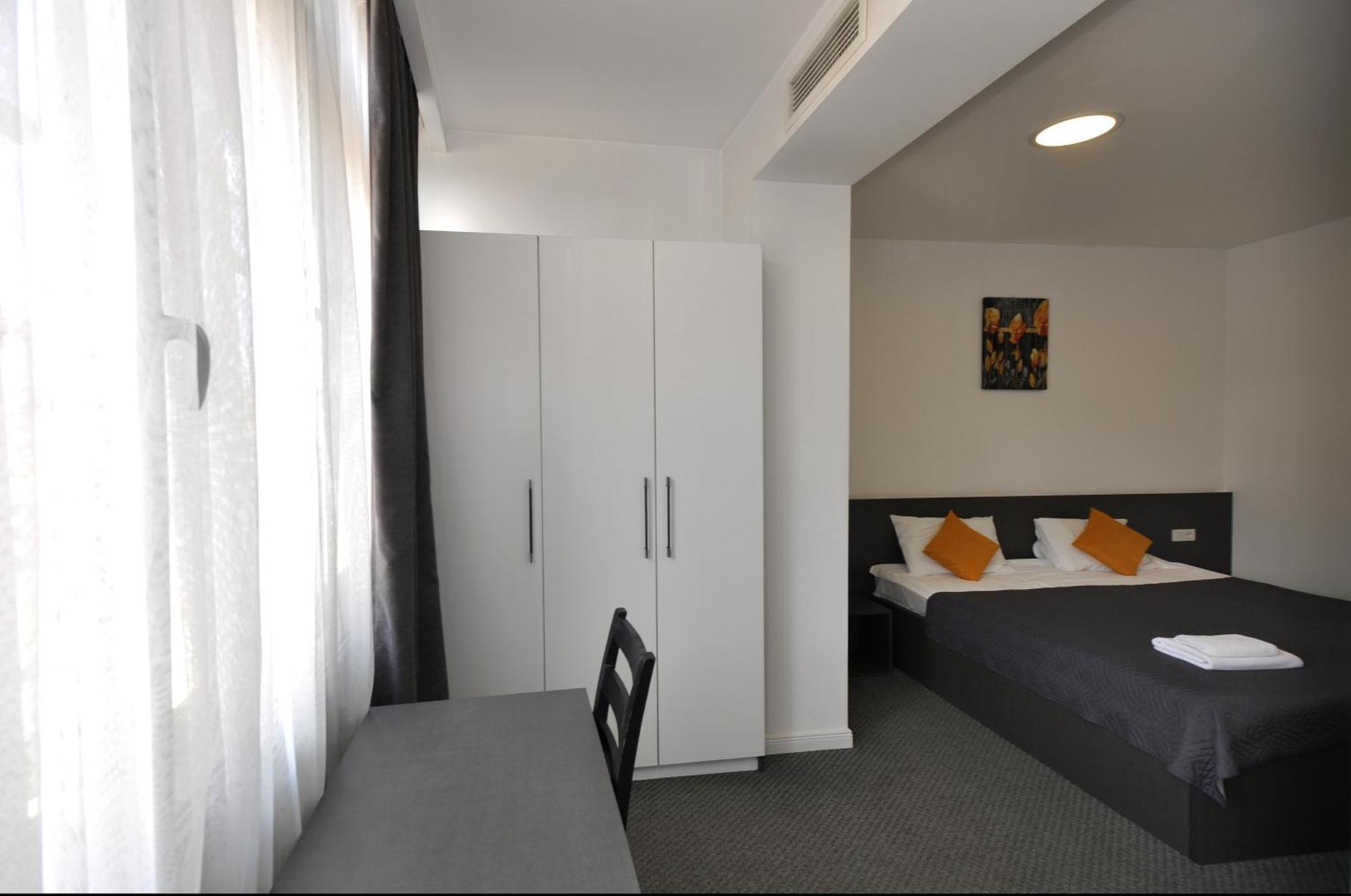 Meidan Inn Тбилиси Экстерьер фото