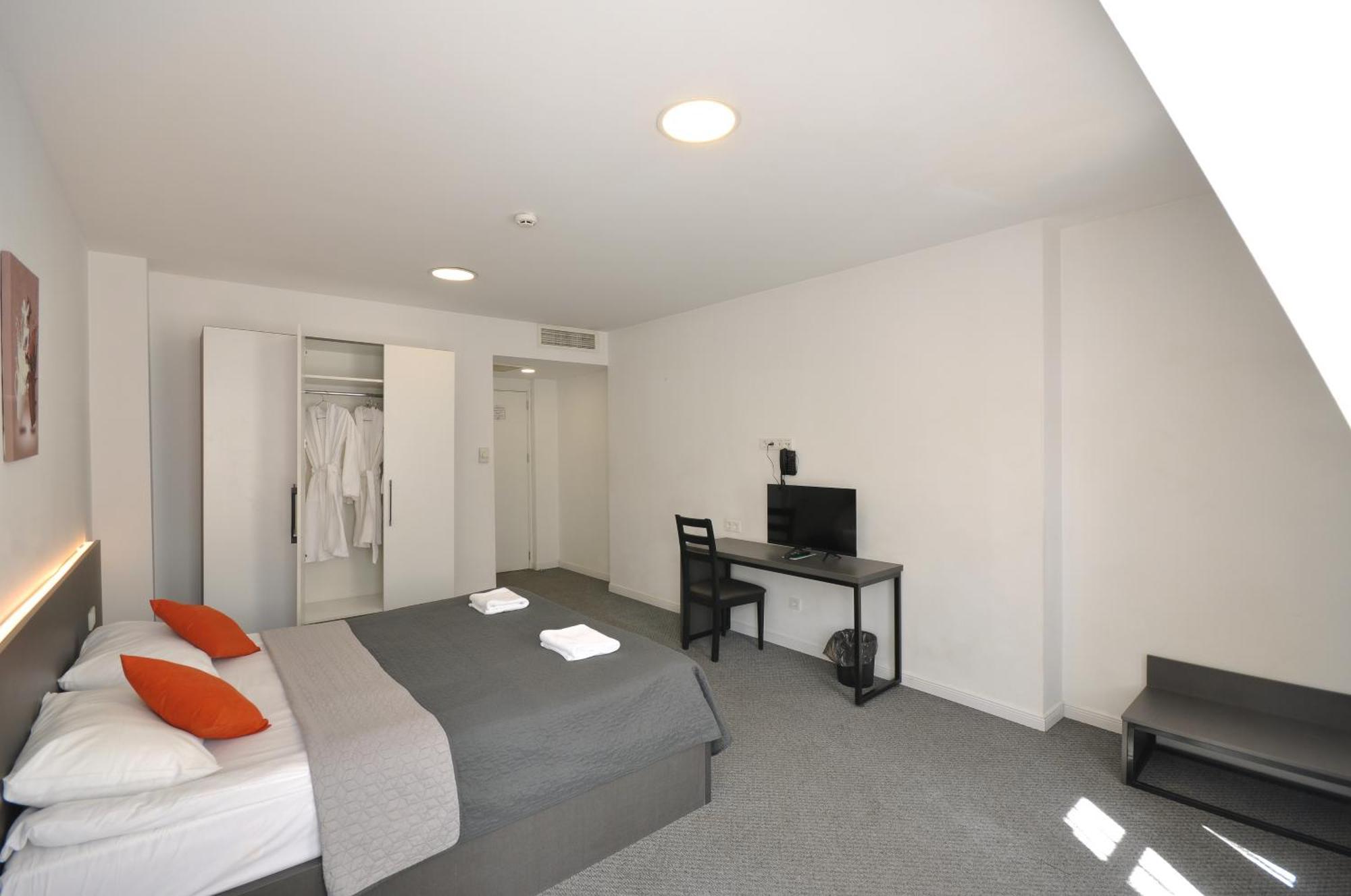 Meidan Inn Тбилиси Экстерьер фото
