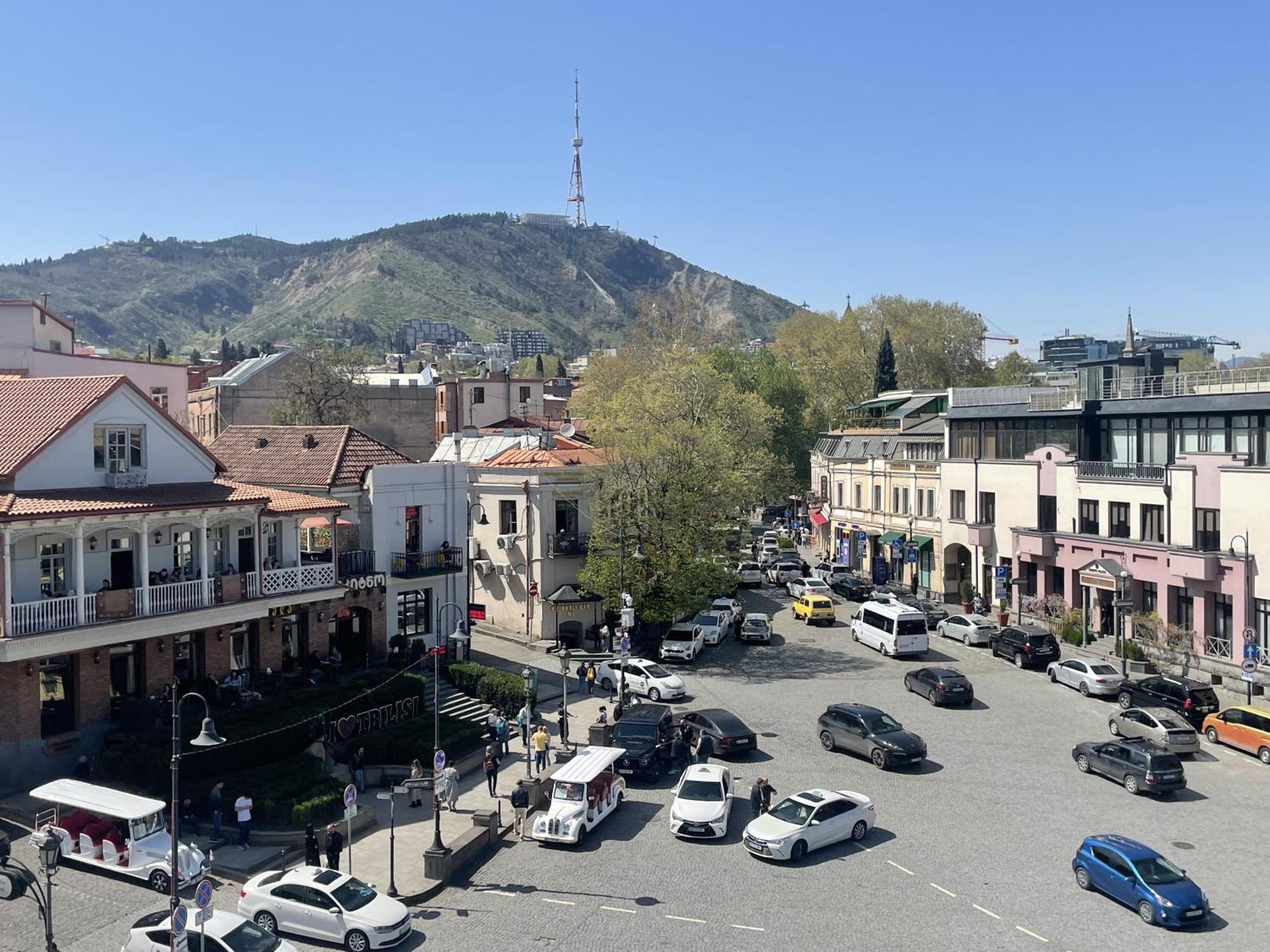 Meidan Inn Тбилиси Экстерьер фото