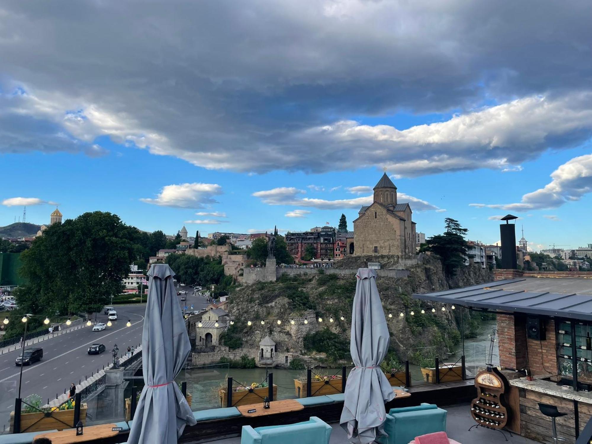 Meidan Inn Тбилиси Экстерьер фото